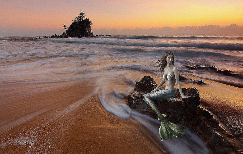 AndyFaeth@pixabay.com - mermaid-2494555_1280.jpg